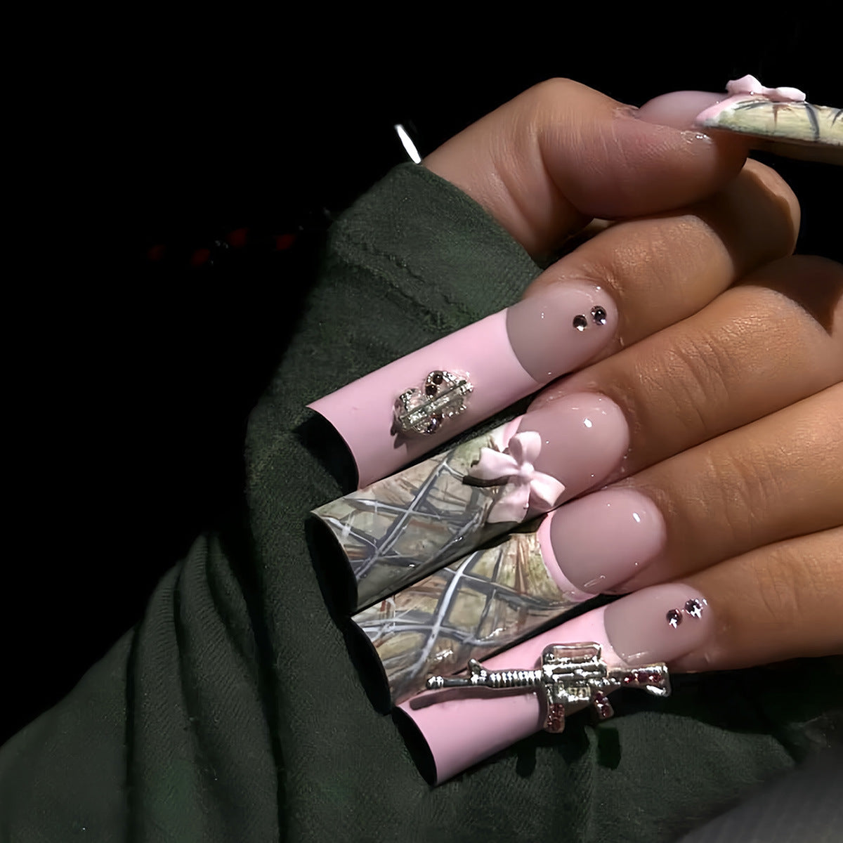 Artistic Nail Design Acalora