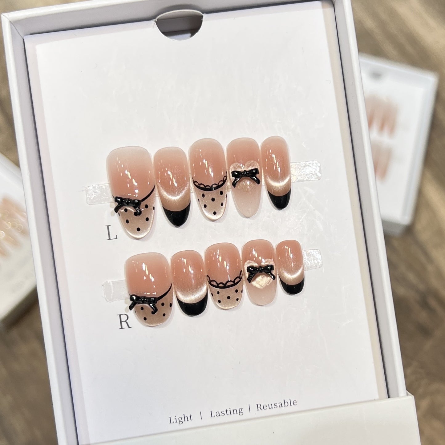 Elegant Reusable Press-On Nail Art Set with Charming Bow Accents Acalora