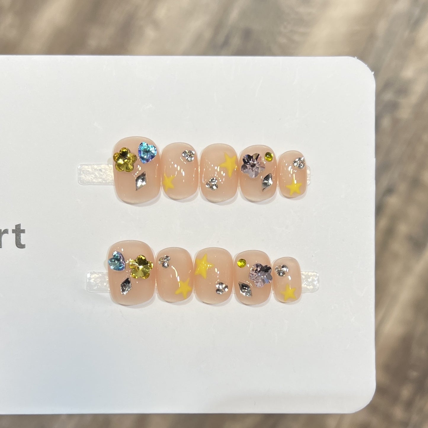 Decorative Press-On Nail Art Set with Sparkling Accents Acalora