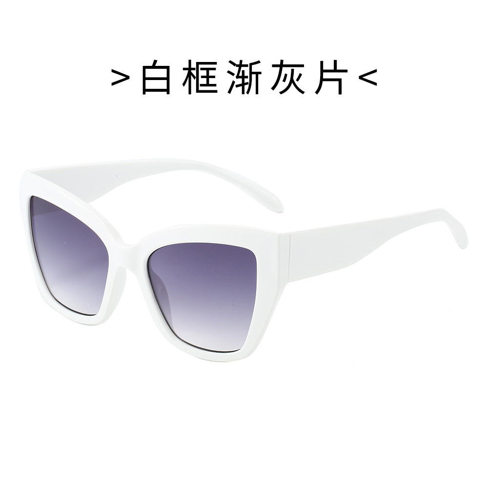 Women's Fashion Sunglasses in Trendy Tortoiseshell Design Bowlift