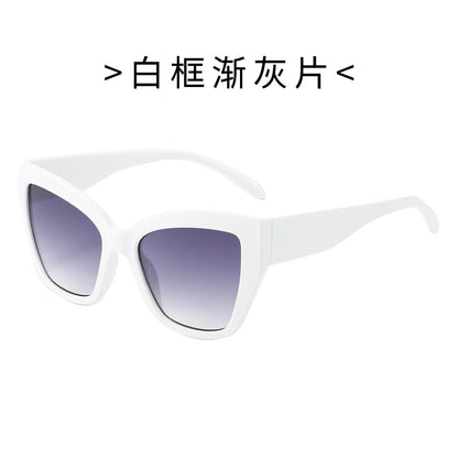 Women's Fashion Sunglasses in Trendy Tortoiseshell Design Bowlift