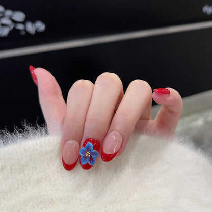 Stylish Floral Accent Press-On Nail Set Acalora