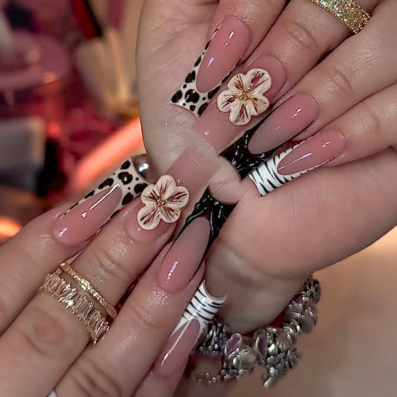 Artistic Nail Art Press-On Set with Floral and Animal Patterns Acalora