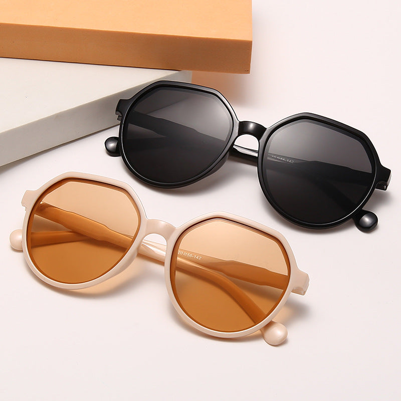 Women's fashionable sunglasses with distinctive octagonal design Bowlift