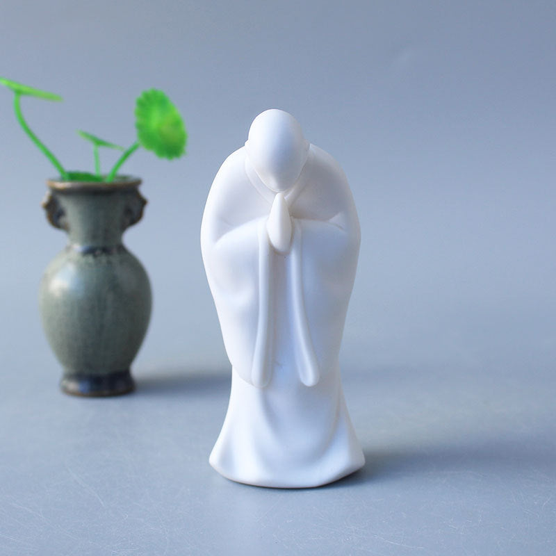 Decorative porcelain figure Acalora