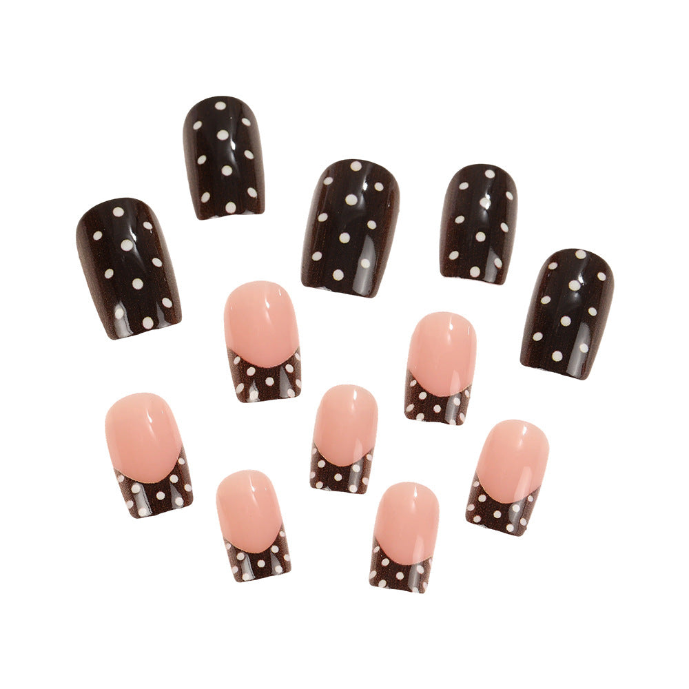 Stylish dotted pattern artificial nails Acalora