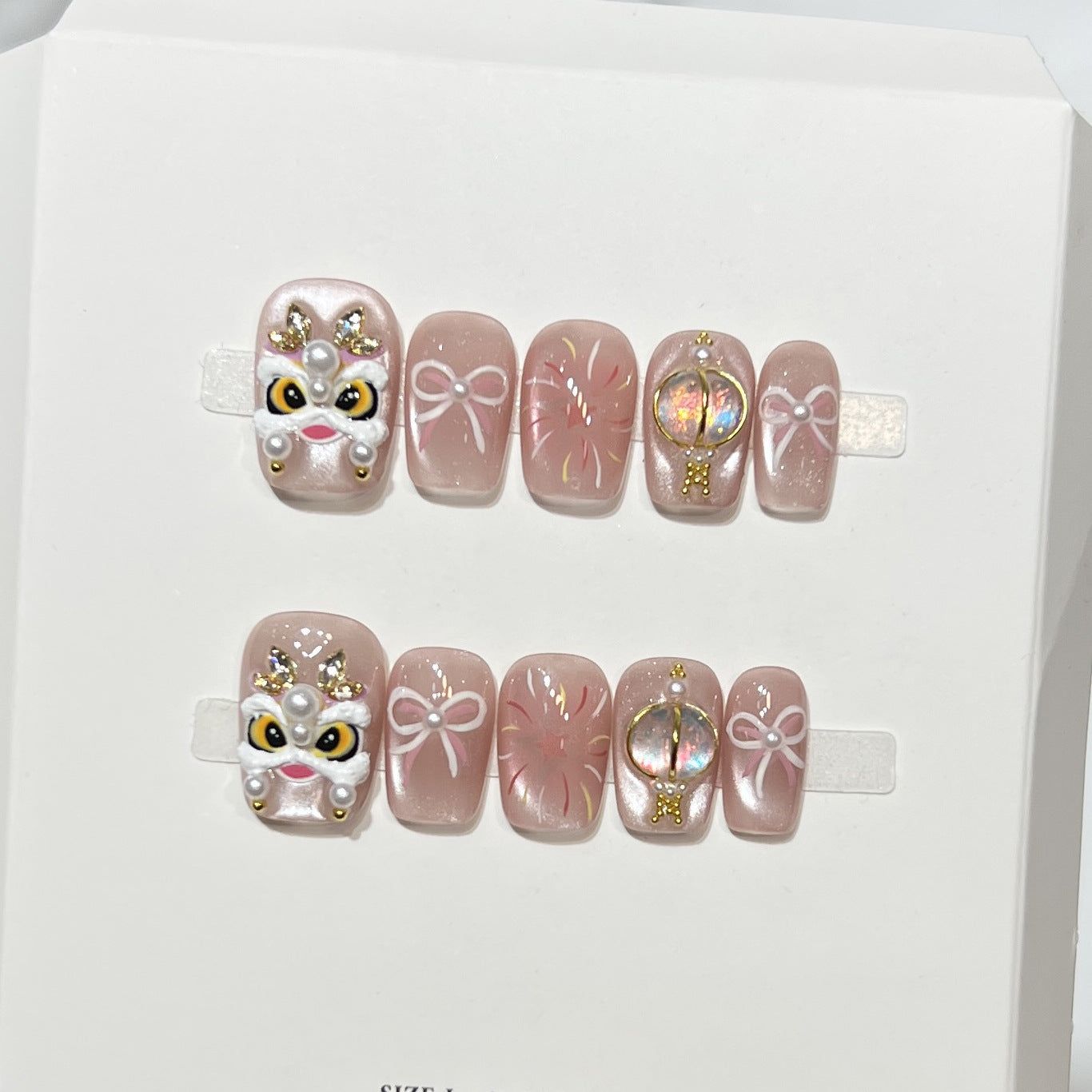 Artistic Themed Press-On Nail Set Acalora