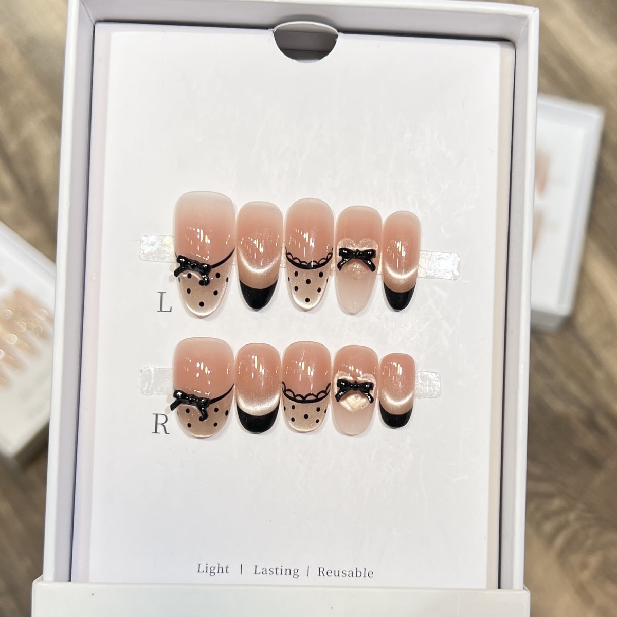 Elegant Reusable Press-On Nail Art Set with Charming Bow Accents Acalora