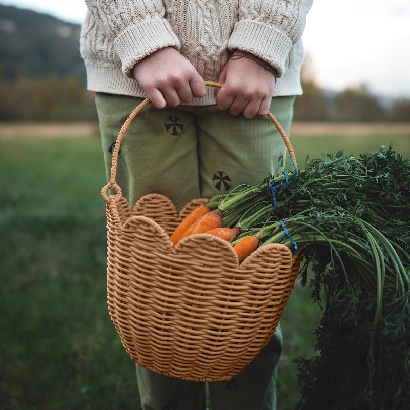 Handwoven basket with handle Acalora