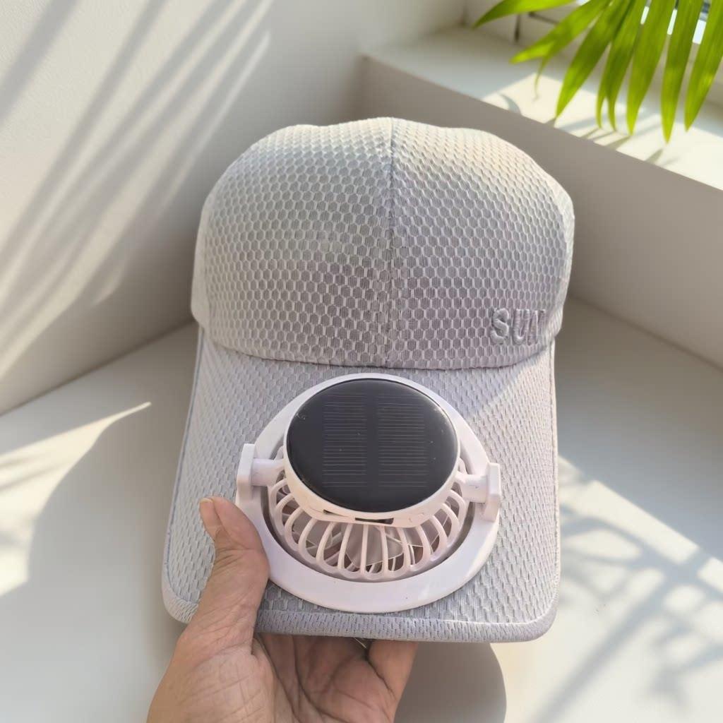 Ventilated baseball cap with detachable rechargeable fan Bowlift