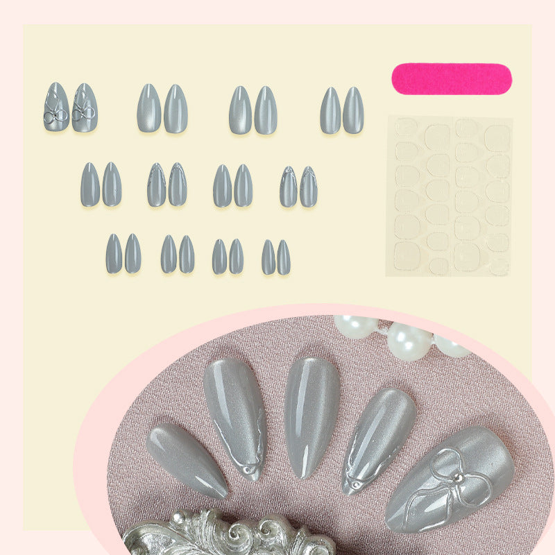 Stylish Press-On Nail Set with Elegant Silver Accents Acalora