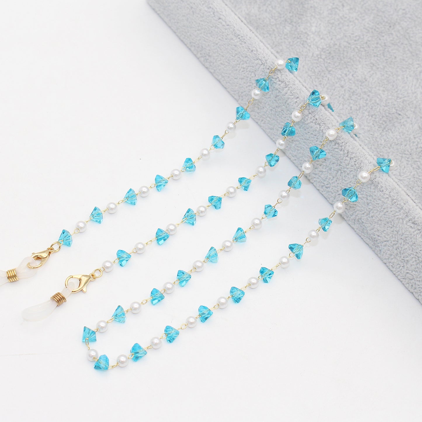 Stylish Pearl and Crystal Eyewear Chain Acalora