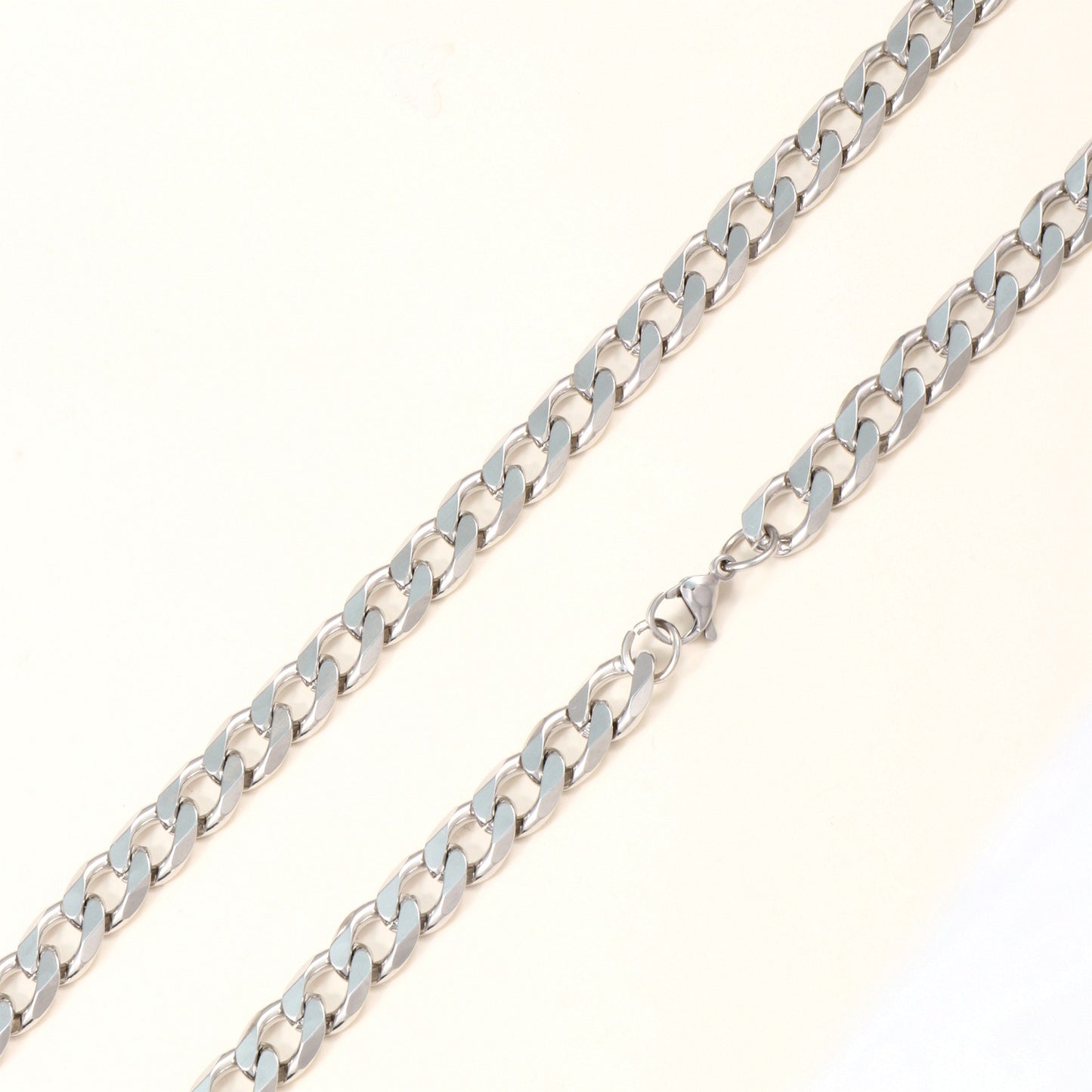 Classic Curb Link Chain Necklace Acalora