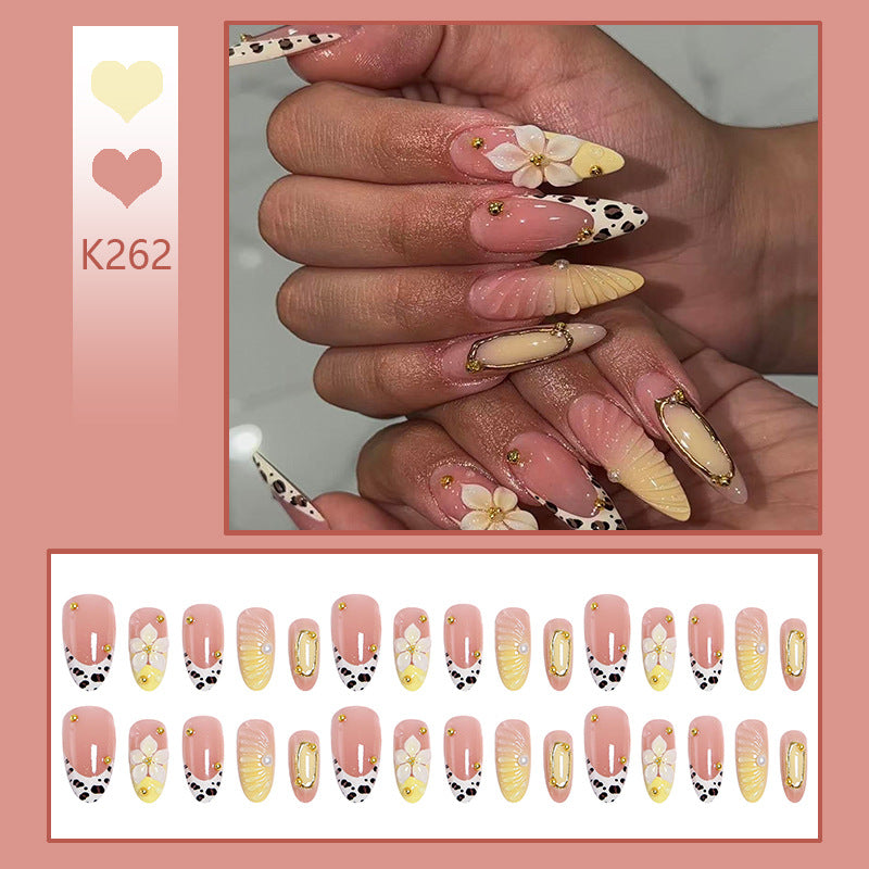 Artificial nail set with floral and golden applications Acalora