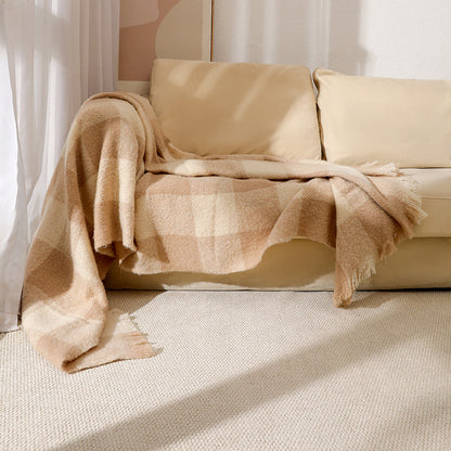 Unisex Cozy Checkered Throw Blanket
