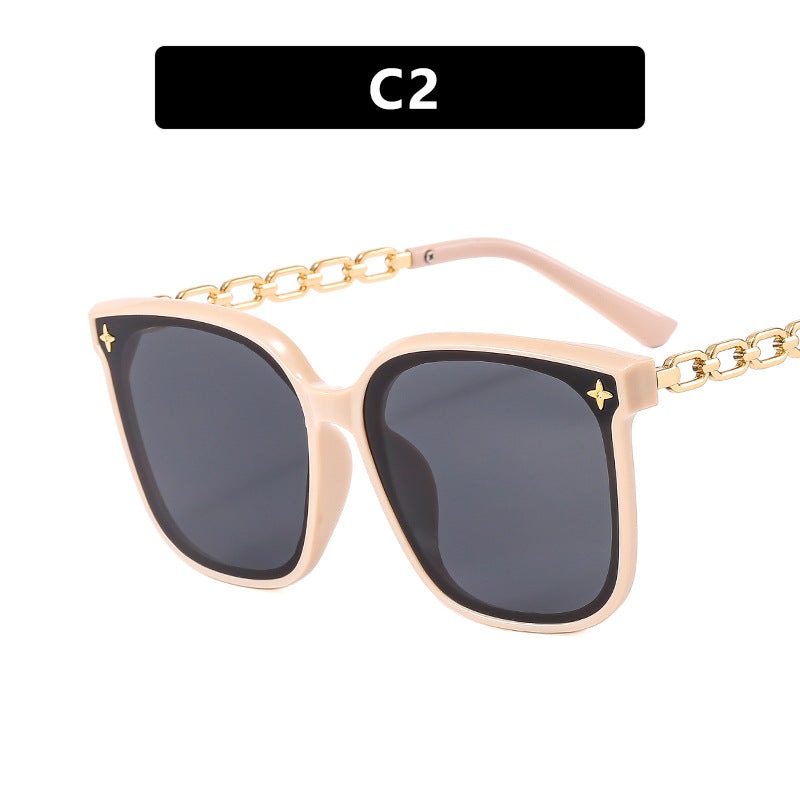 Women's oversized sunglasses with fashionable chain detail Karnz
