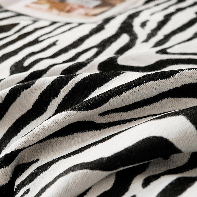 Decorative Checkered Table Cover