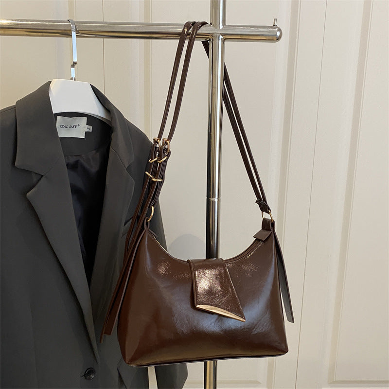 Luxurious Patent Leather Shoulder Bag Acalora