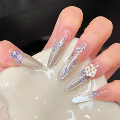 Nail art set with floral 3D applications and elegant shine Acalora
