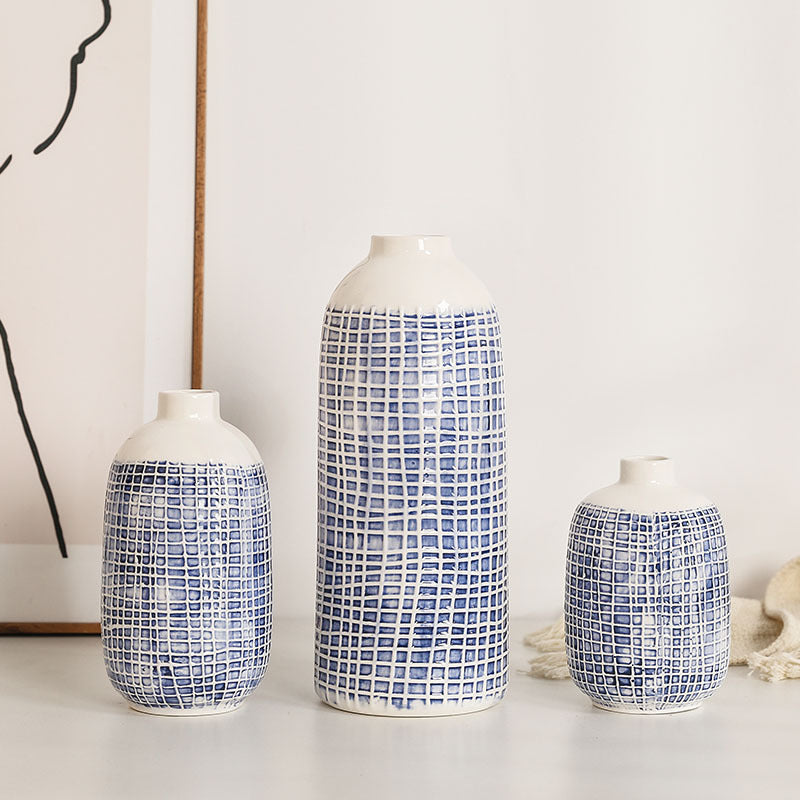 Stylish ceramic vase Acalora