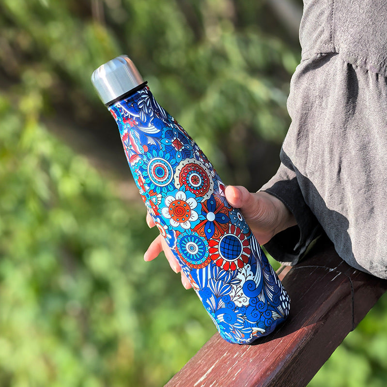 Unisex double-walled insulated bottle made of stainless steel with vacuum insulation and leak-proof screw cap Bowlift