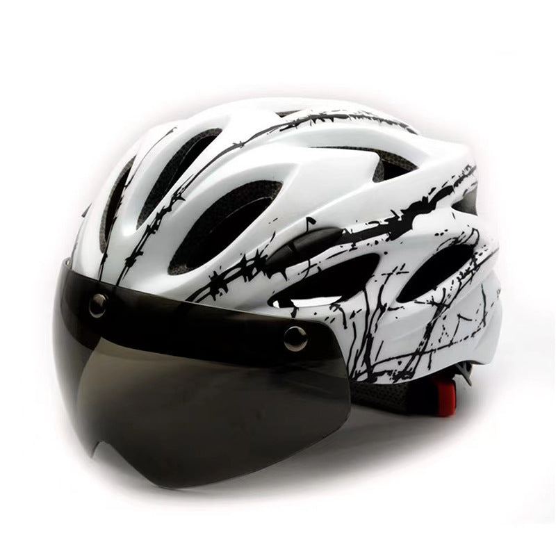 Bicycle helmet with integrated sun visor and optimal ventilation Karnz