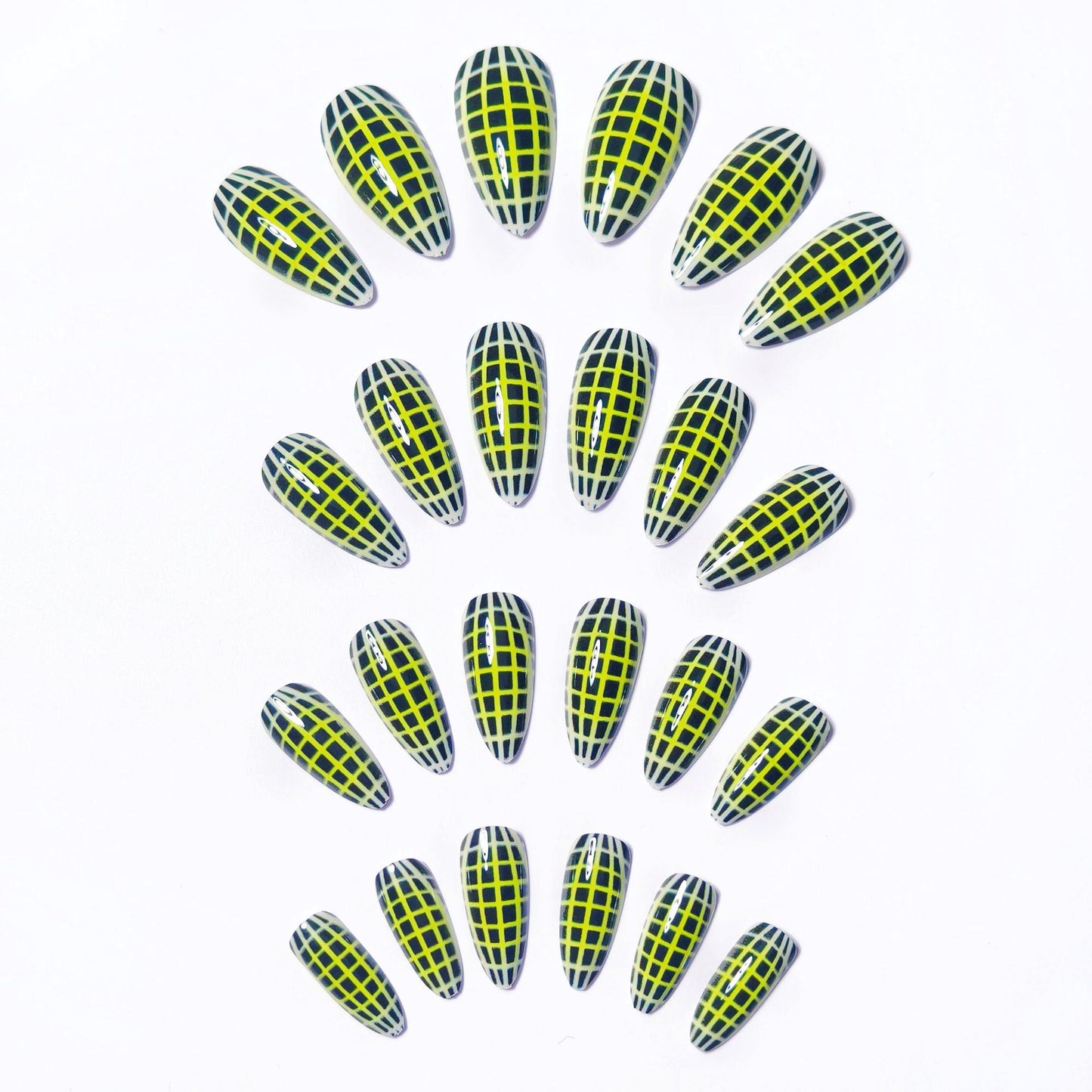 Trendy Geometric Nail Art Acalora
