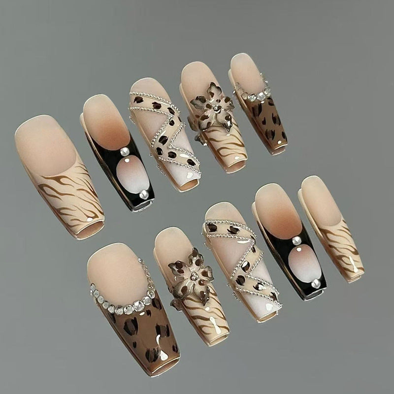 Artificial nail set with unique design Acalora