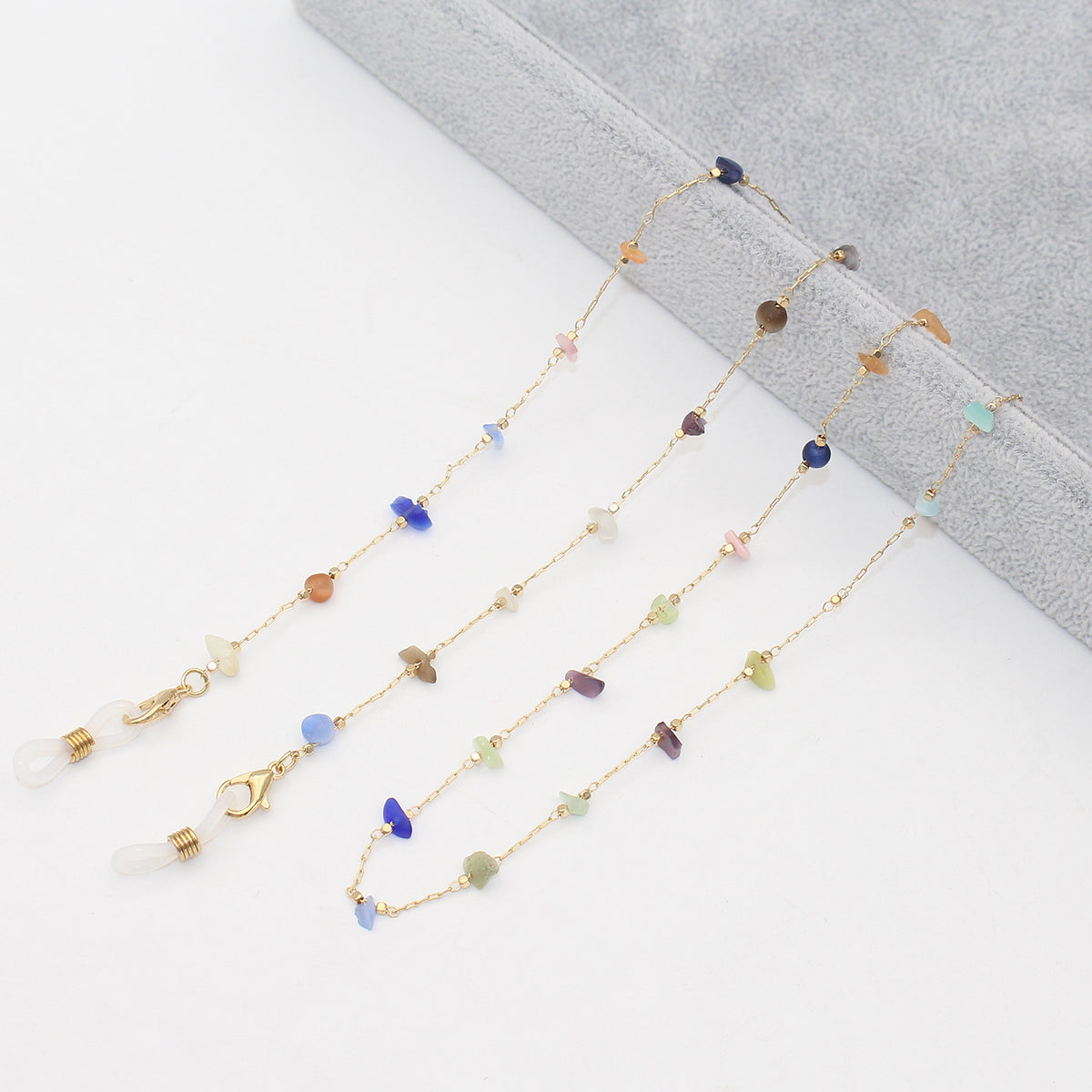 Elegant Crystal-Embellished Eyewear Chain Acalora