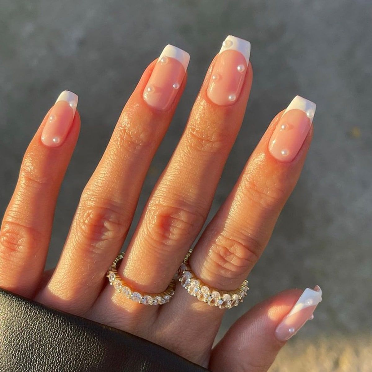 Elegant Press-On Nail Art Set with Pearl and French Tip Accents Acalora