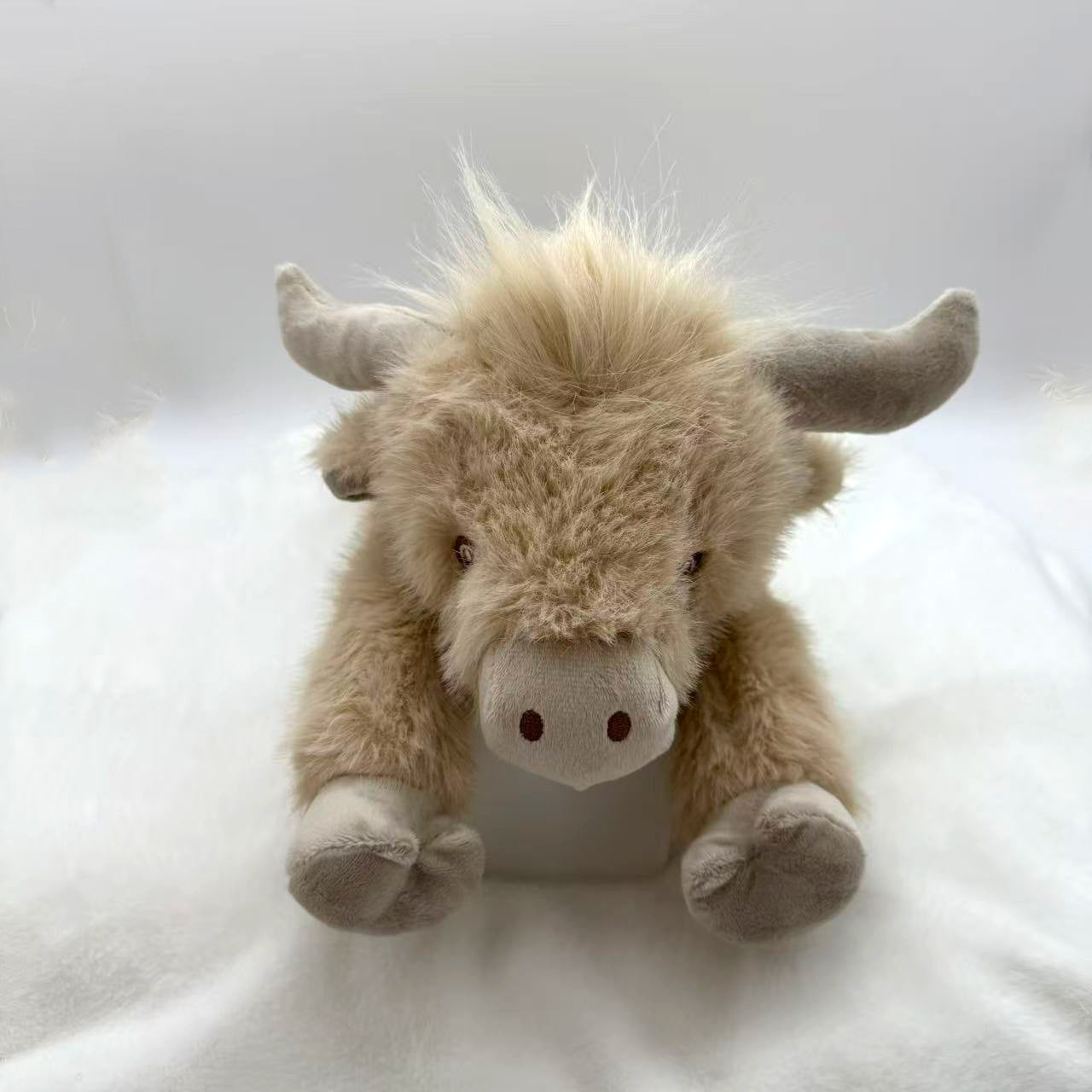 Norvo | Enchanting Highland Cattle Plush Toy with Fluffy, Rustic Charm