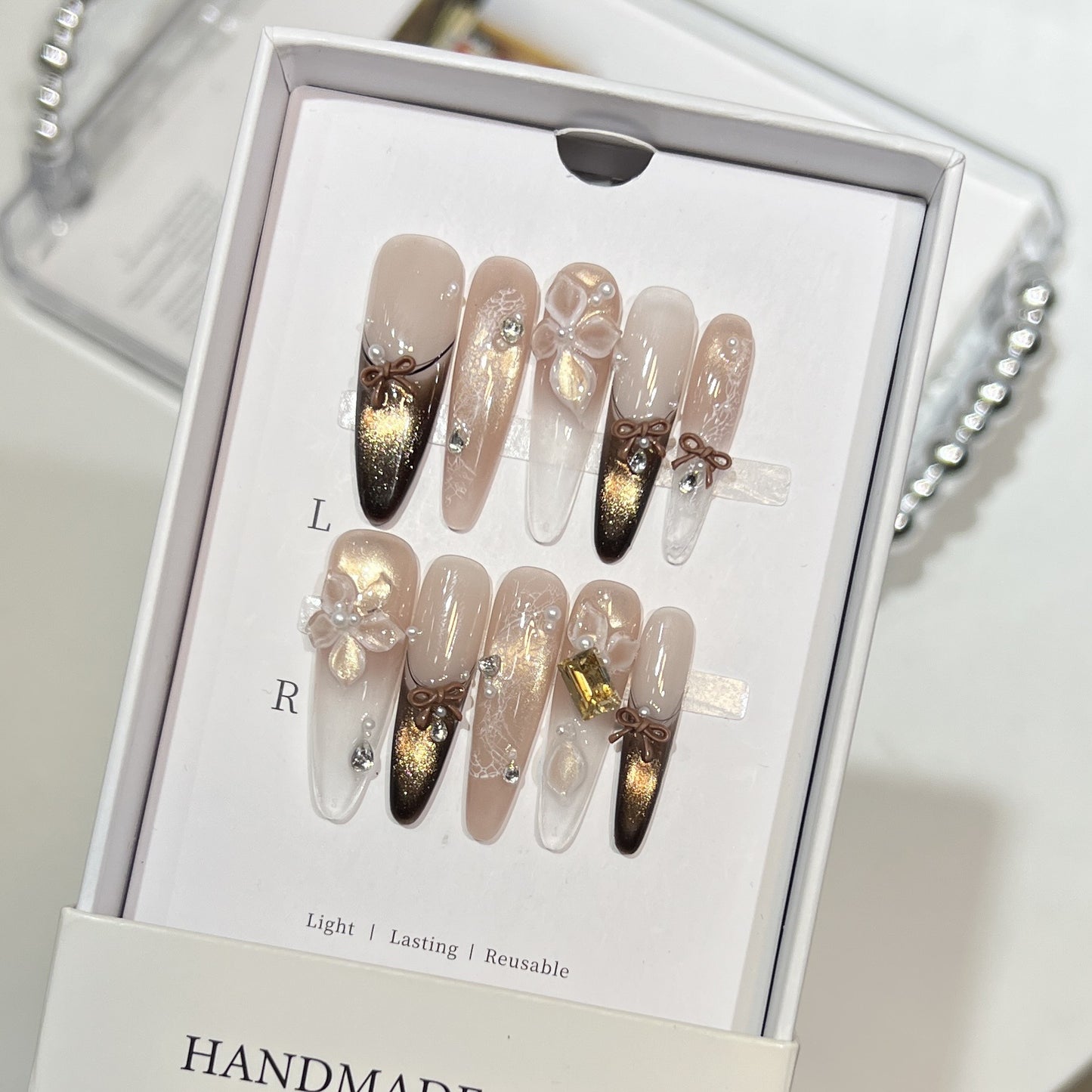 Glamorous Artistic Press-On Nail Extensions Acalora