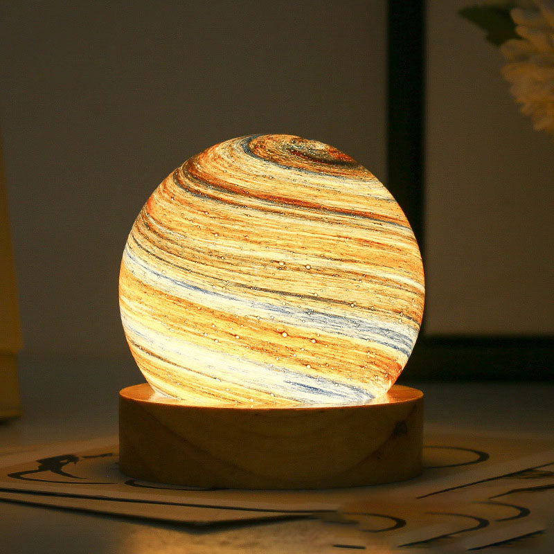 Skanto | Fortryllende Planet Lampe – Et Univers av Farger og Drømmer