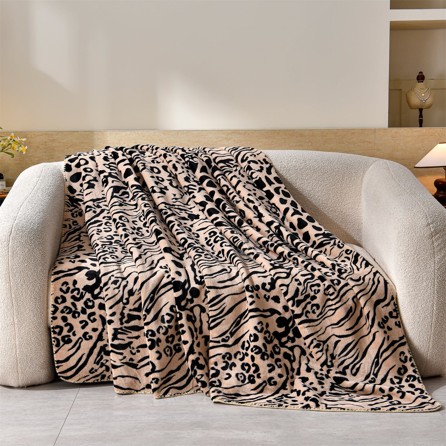 Luxury Leopard-Print Fleece Throw Blanket