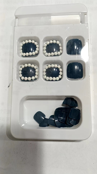 Decorative Press-On Nail Set with Pearl Accents Acalora