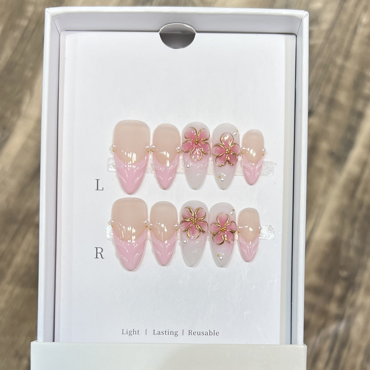 Decorative Floral Stiletto Press-On Nail Set Acalora