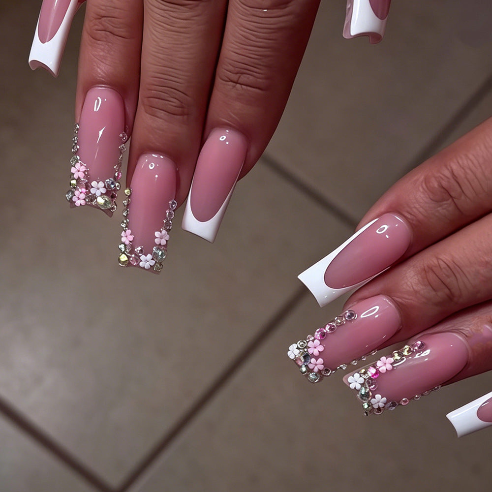Elegant Floral Accent Press-On Nail Art Set Acalora