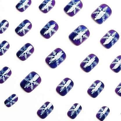 Winter-Theme Frosted Nail Art Acalora
