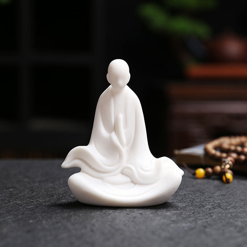 Elegant and modern Feng Shui sculpture Acalora