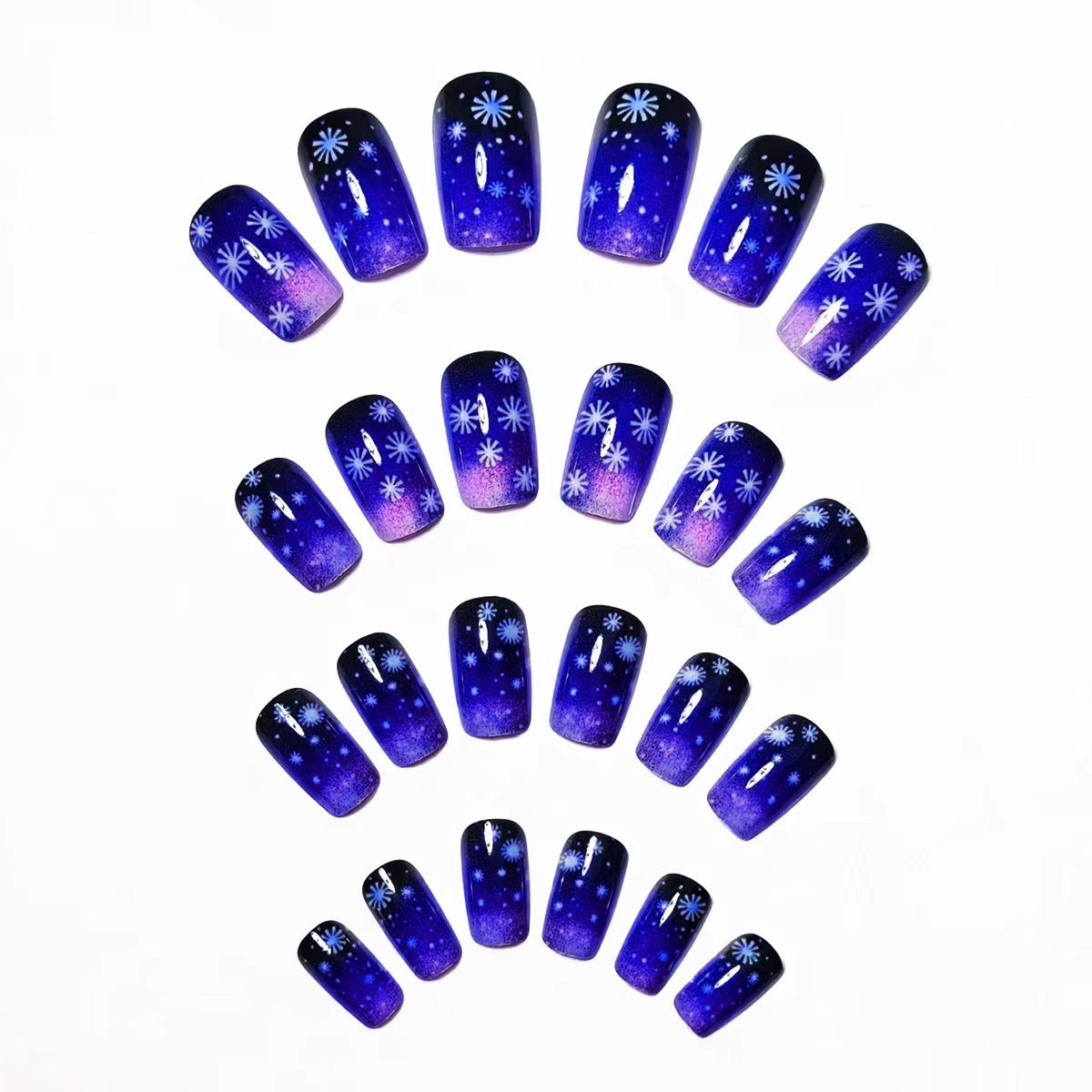 Winter-Themed Gradient Ombre Nail Art Acalora