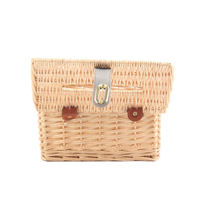Basket with practical folding mechanism and leather details