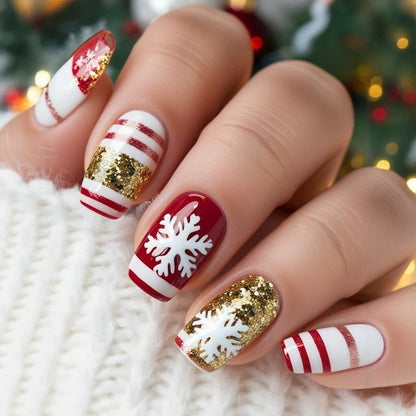 Artificial nails in festive Christmas design Acalora
