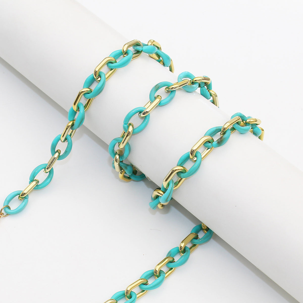 Stylish Eyewear Chain Holder Acalora