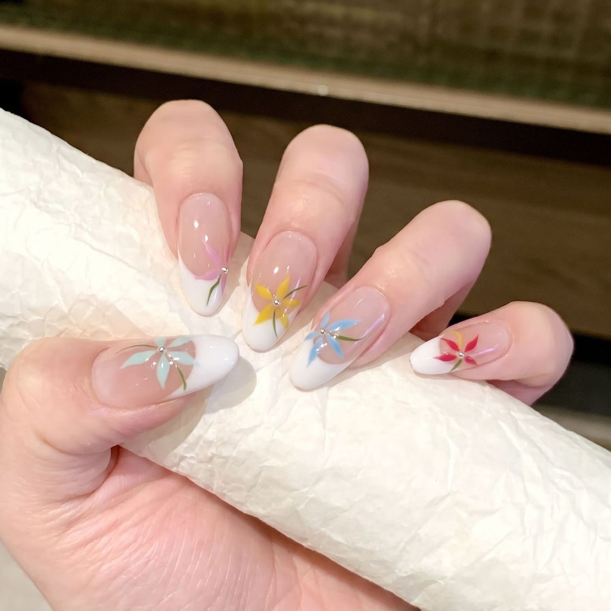 Floral Art Press-On Nail Set Acalora
