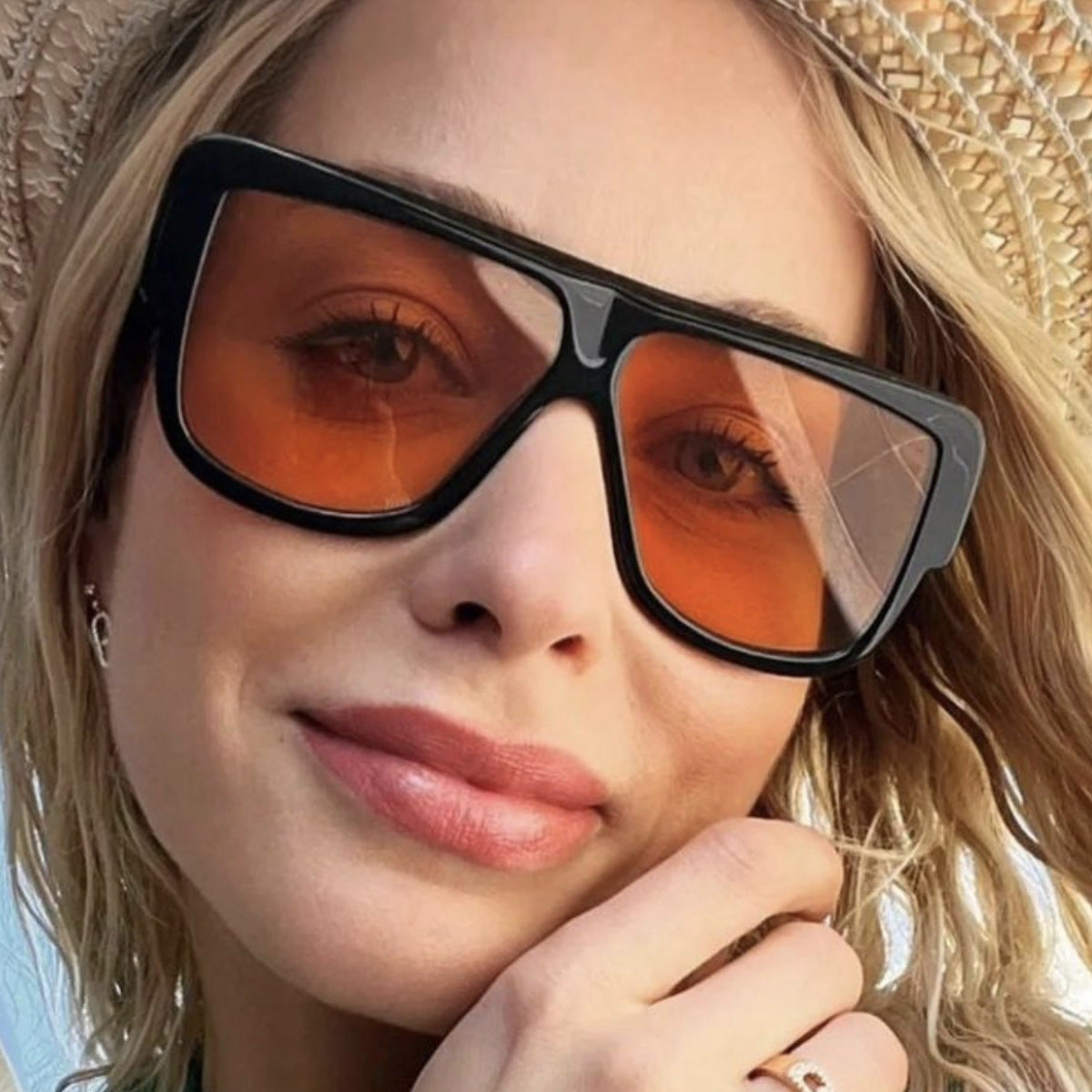 Women's square sunglasses with distinctive frame Karnz
