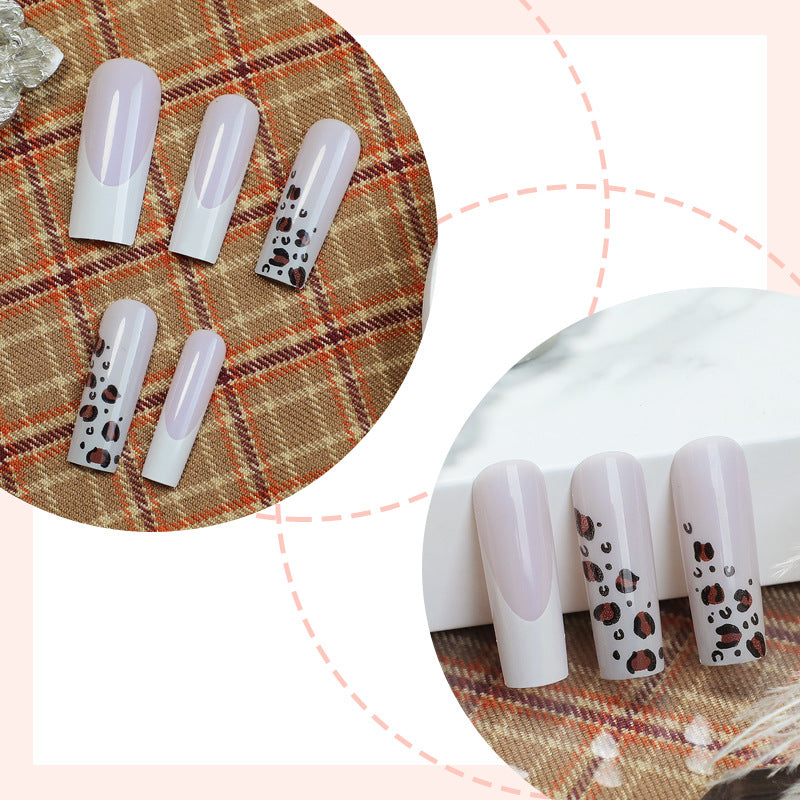Artistic Press-On Nail Set with Stylish Animal Print Design Acalora