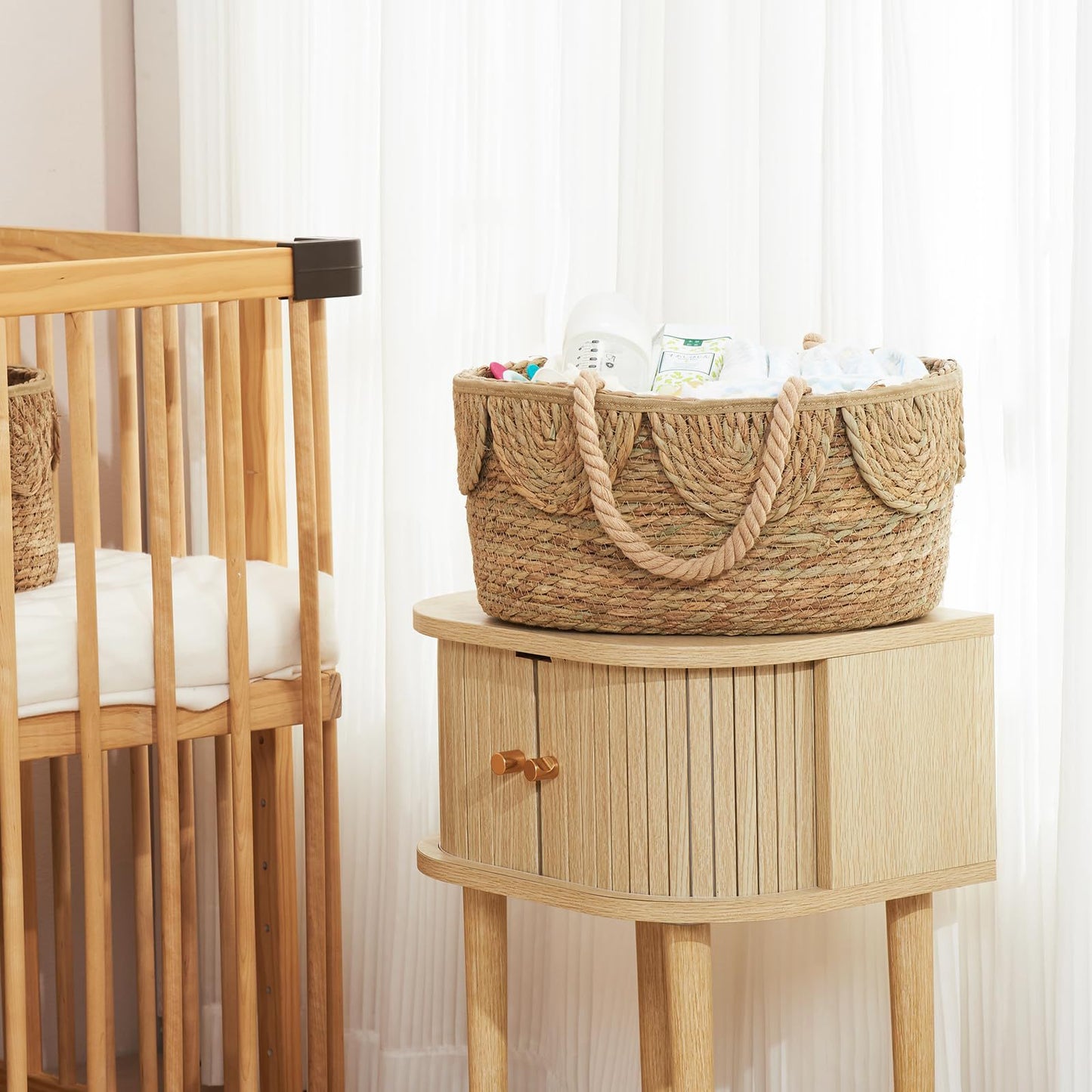 Handwoven decorative basket with ruffles Acalora