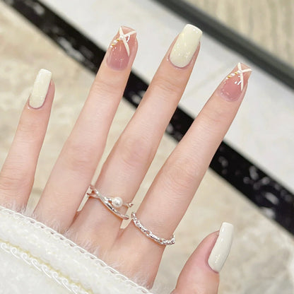 Acrylic nail set with elegant and playful design Acalora