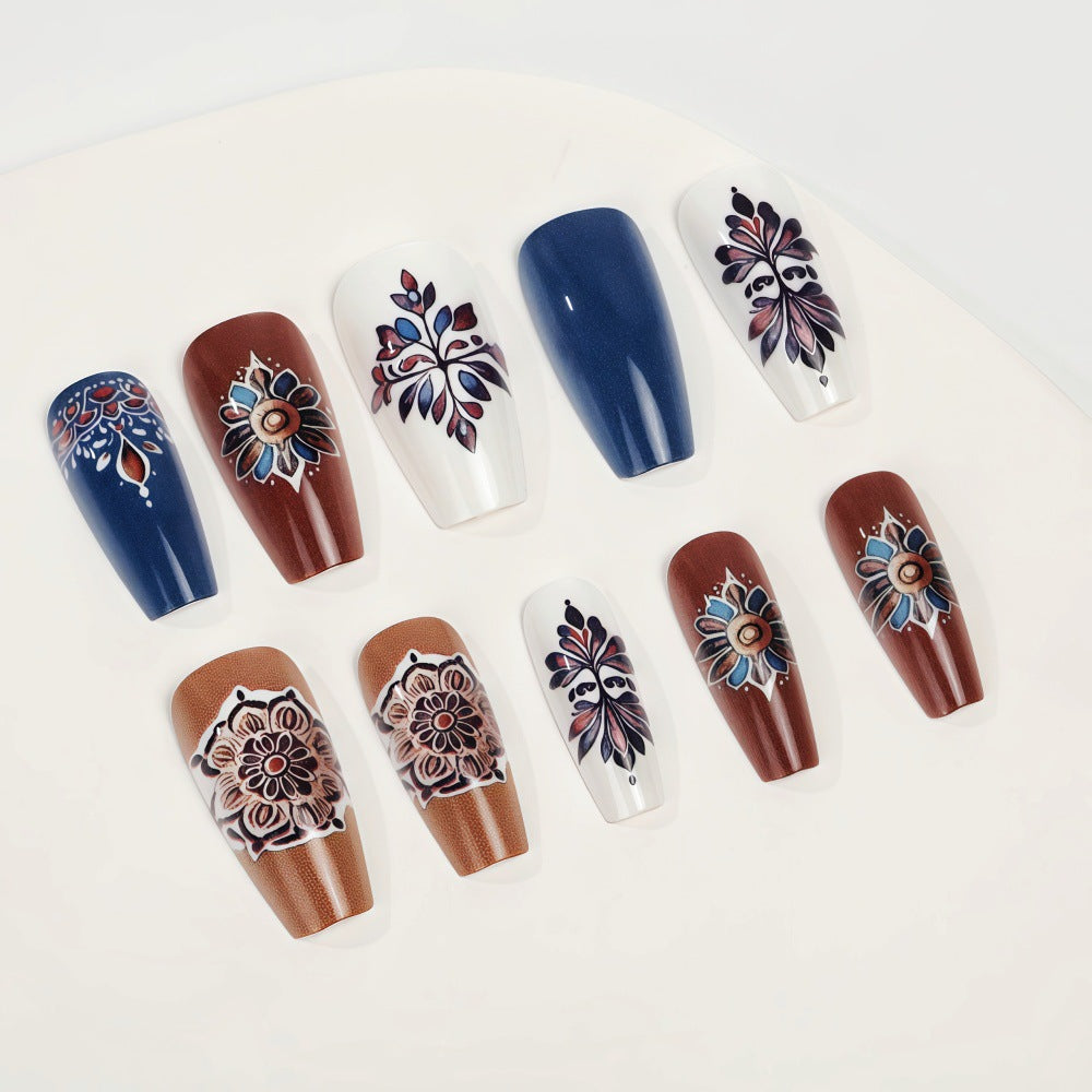 Artificial nails in elegant floral design Acalora
