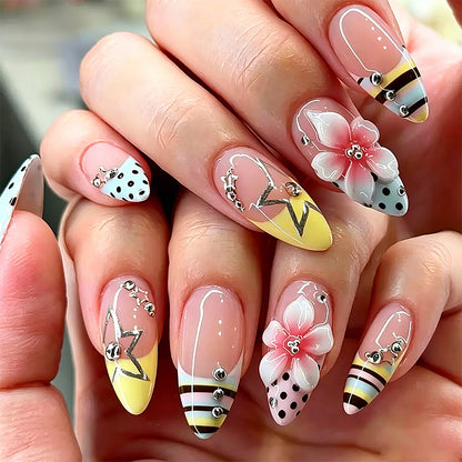 Artificial nail set with decadent floral and geometric design Acalora